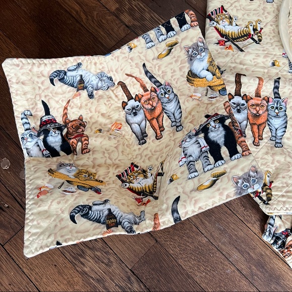 Handmade cat pot holder set - Picture 3 of 3